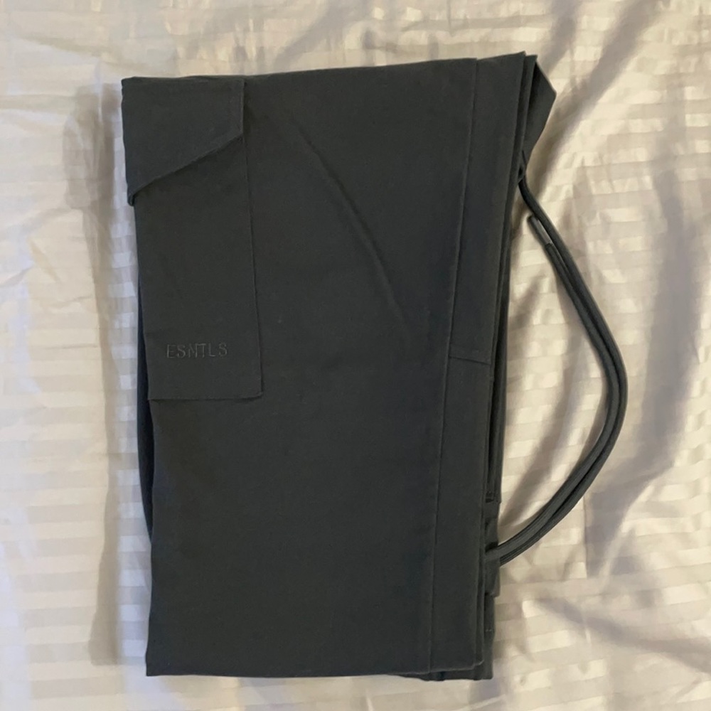 ESNTLS Pants, Brand New. Teaching men’s fashion